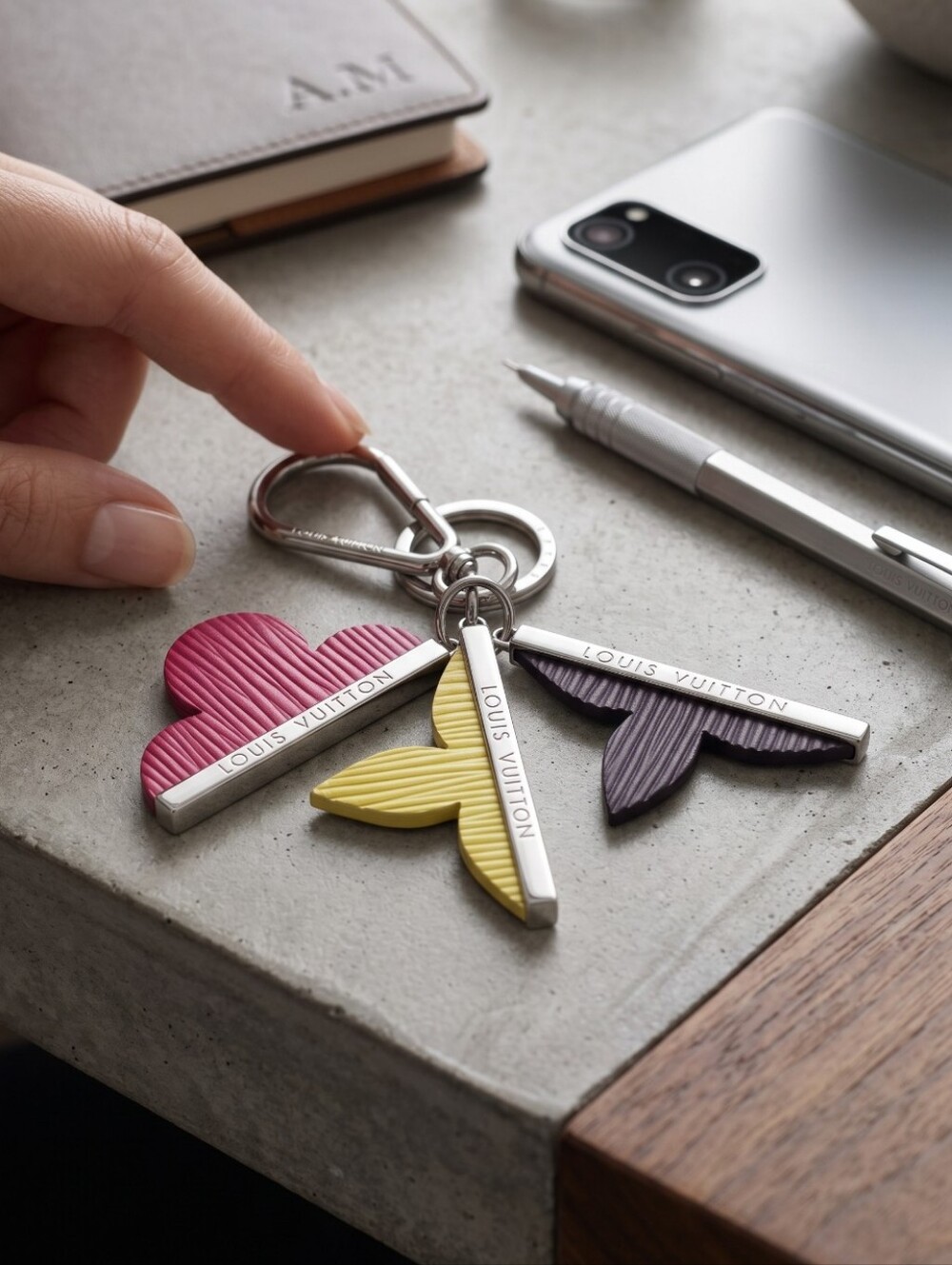 RAREđĽ LOUIS VUITTON Wily Epi Bag Charm Key Holder